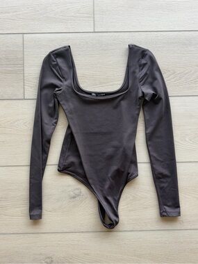 Zara Brown Scoop Neck Long Sleeve Bodysuit
